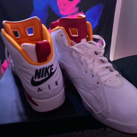 JORDAN AN MVP - Picture 8 of 11